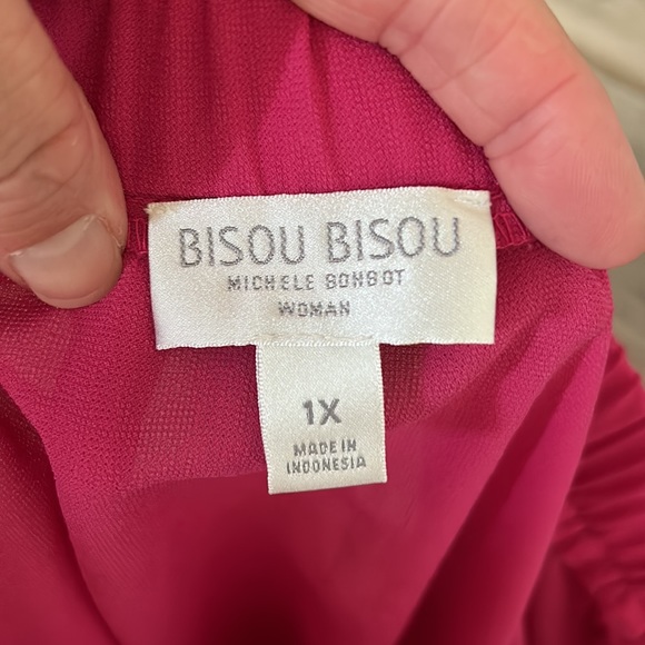 Womens dress top, blouse in excellent condition! Barbiecore is in! - Picture 4 of 6